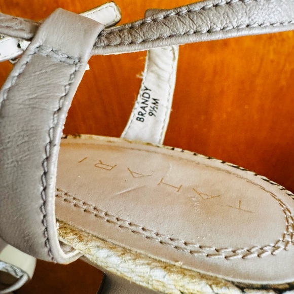 TAHARI women’s snake print slingback sandals size 9.5 - Picture 4 of 8